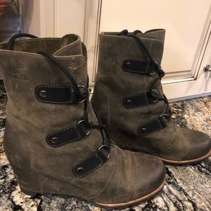 Sorel wedge boot